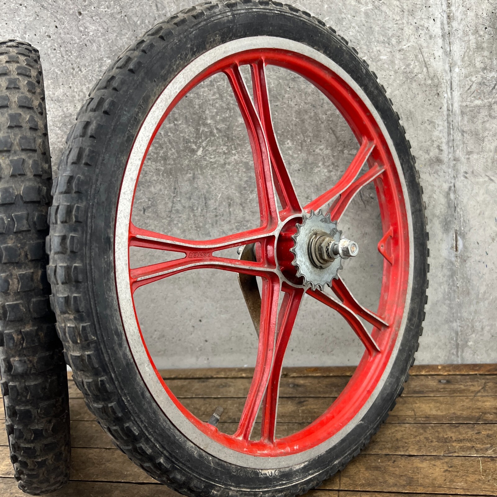 Old School BMX Lester Mags Wheel Set Red