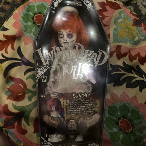 リビング・デッド・ドールズ シリーズ21 サンデー13周年記念ドールの