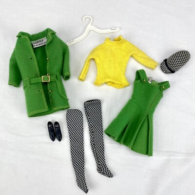 Vintage Skipper Barbie OUTFIT 1922 Town Togs MOD COMPLETE Set Green Coat 1965