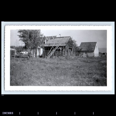 Vintage Photo FRAMING OF HOUSE CONSTRUCTION LADDER ON ROOF