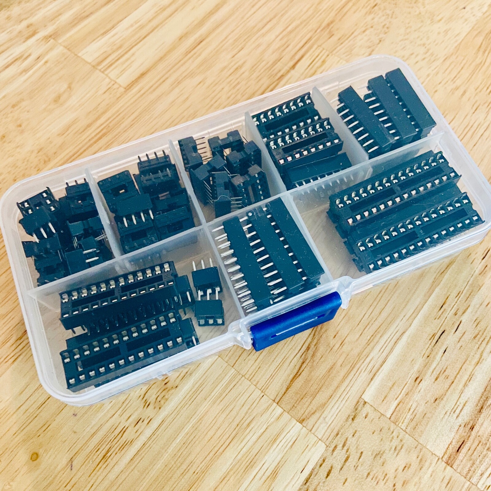 66pcs DIP IC Socket Adaptor Solder Type Socket Kit 6 8 14 16 18 20 24 28 Pin