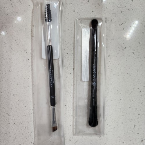 ANASTASIA BEVERLY HILLS Dual Ended Shadow Brush and Angled