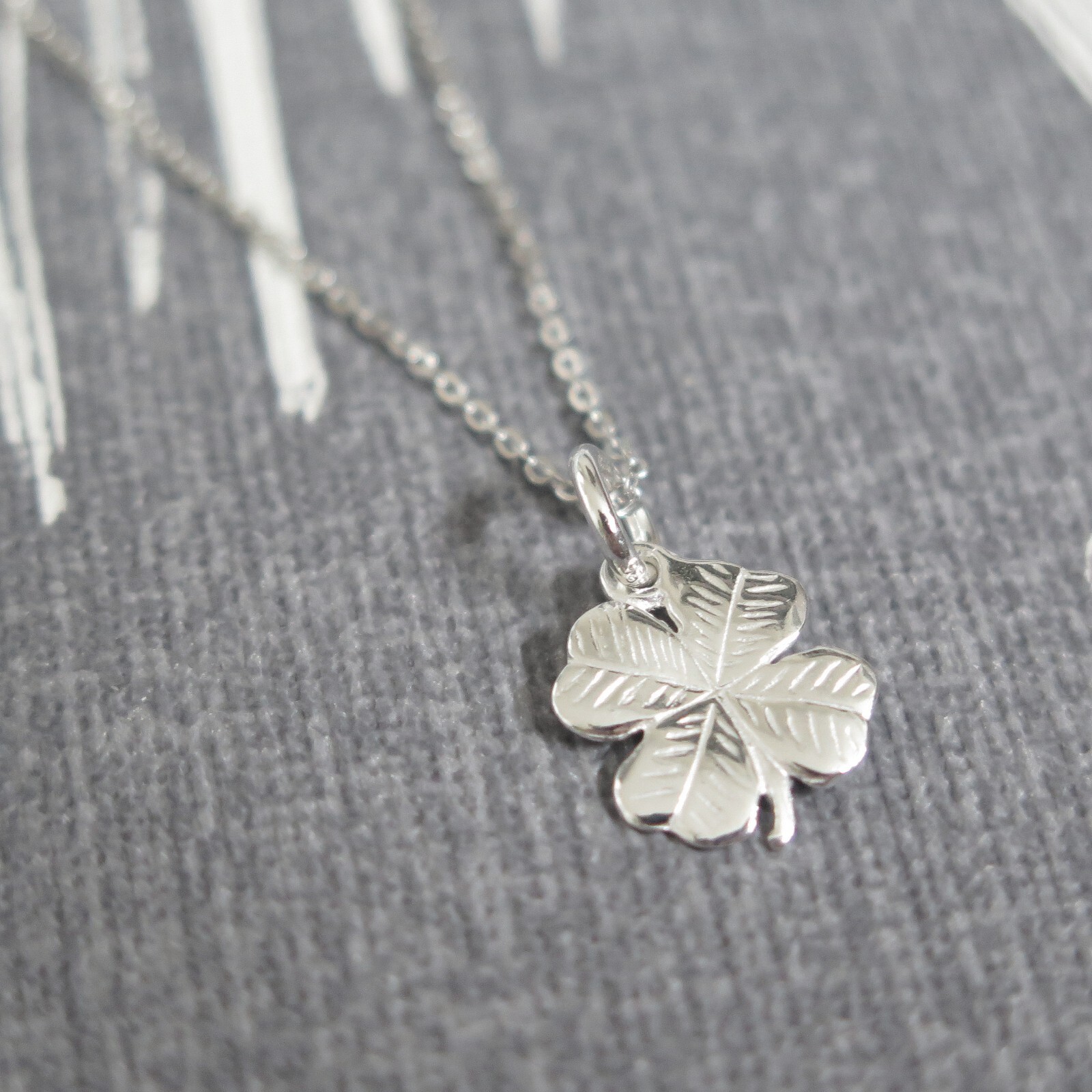 【SSIL】24年☆ホリデーエディション☆Flat Clover Pendant 682990347540e5cfa6b20c643dd27a