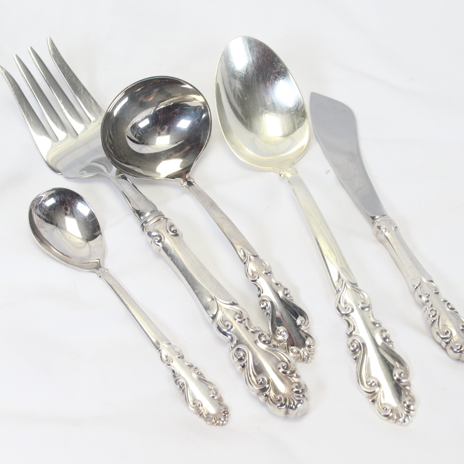 Towle Antique Flutes Serving Pieces Lot of 5 - Thumbnail 3