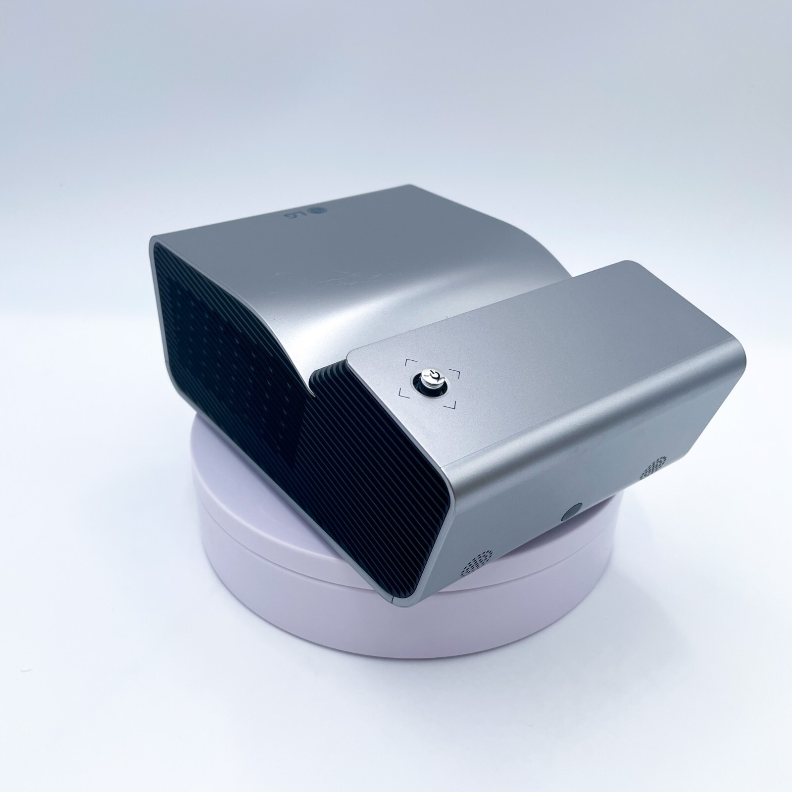 LG Electronics PH450UG LED MiniBeam UST DLP Projector Good