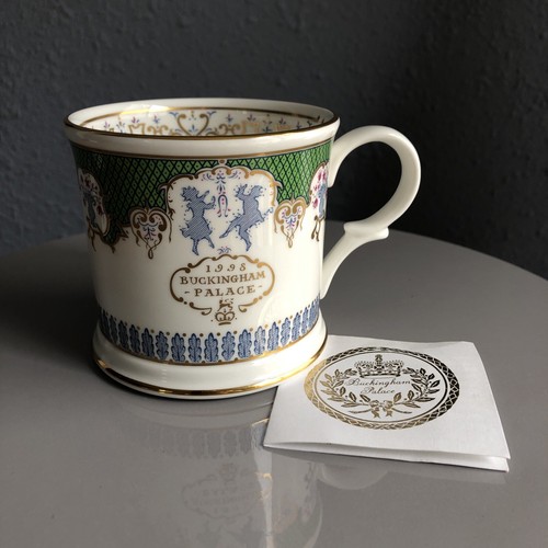 Royal Collection 1998 Buckingham Palace Cup St James Palace London