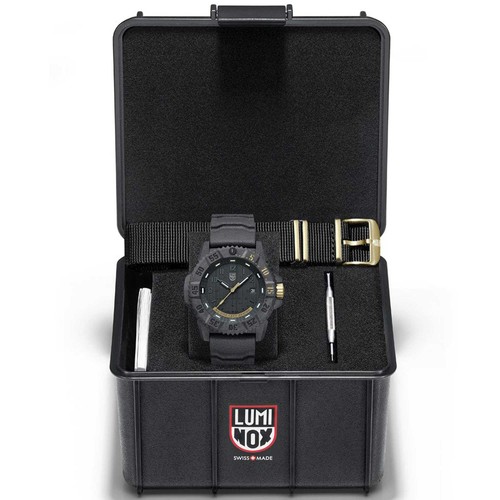 Pre-owned Luminox Men's Watch Master Carbon Navy Seal Black Dial Strap Xs.3805.nolb.set