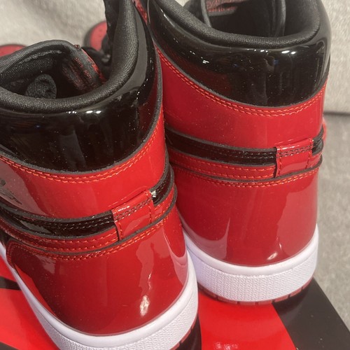 NIKE AIR JORDAN 1 HIGH OG PATENT BLACK RED NOIR ROUGE 44 NEU
