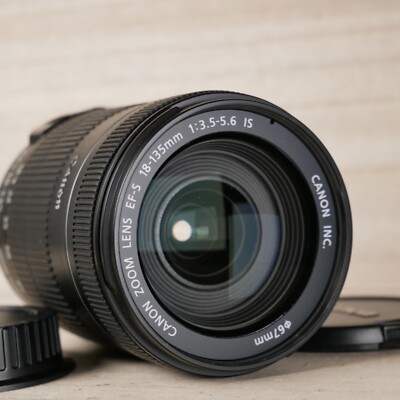 Canon EF-S 18-135mm f/3.5-5.6 IS Zoom Lens for DSLR Camera *VERY GOOD*