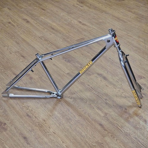 _12.JPG?set_id=880000500F