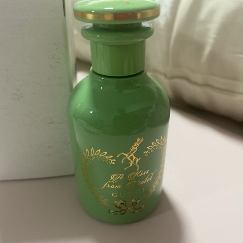 グッチアキスフロムバイオレット パフュームオイル 20ml