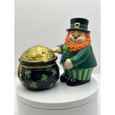 Fitz & Floyd Salt & Pepper Shakers Luck O' The Irish Leprechaun Pot of Gold NIB