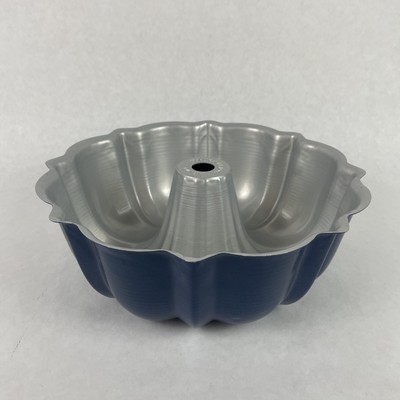 Nordic Ware 12 Cup Large Formed Aluminum Bundt Cake Pan Royal Blue