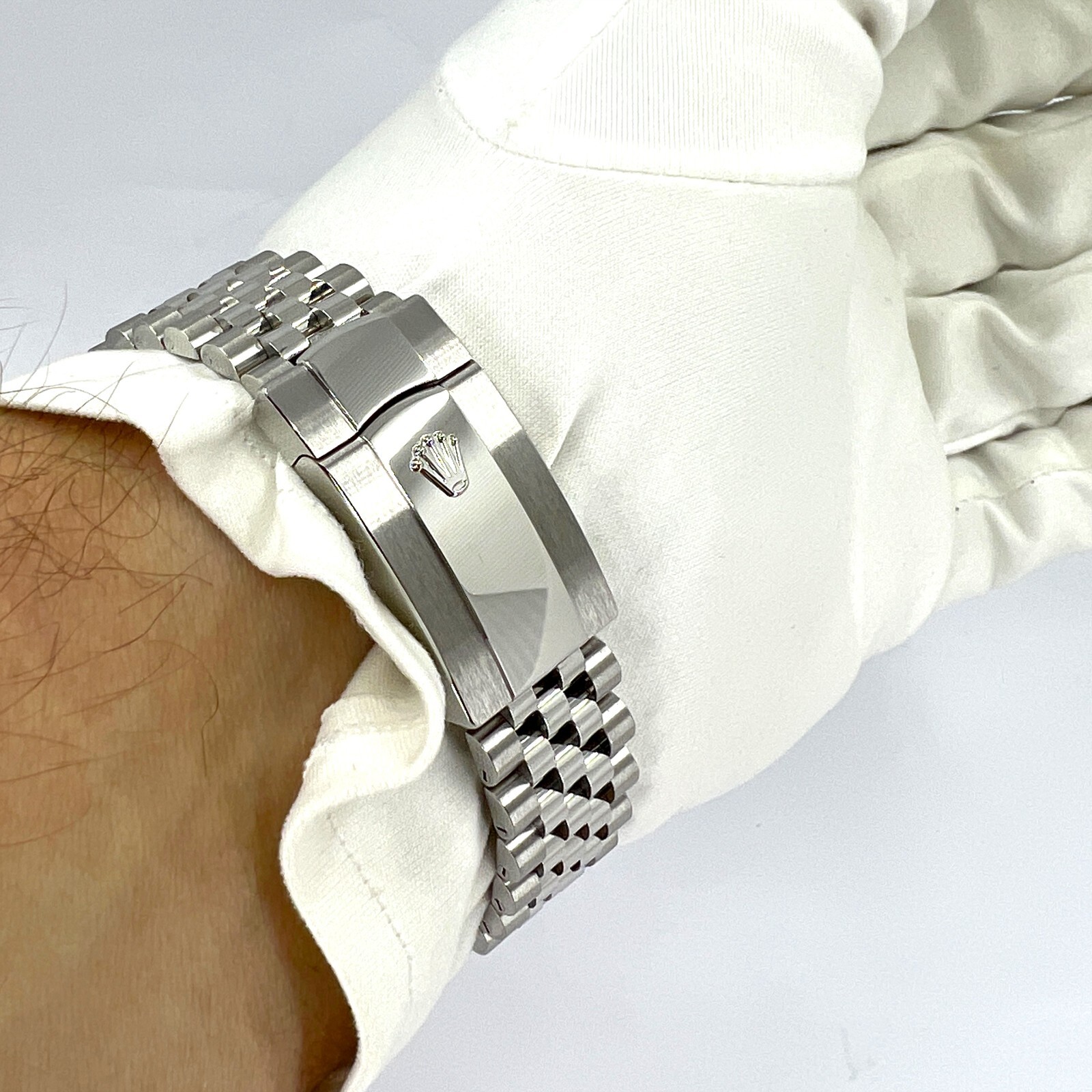 Pre-owned Rolex Datejust 41, Blue Stick, Jubilee, Ref 126300-0002, Unworn, Complete 2023+