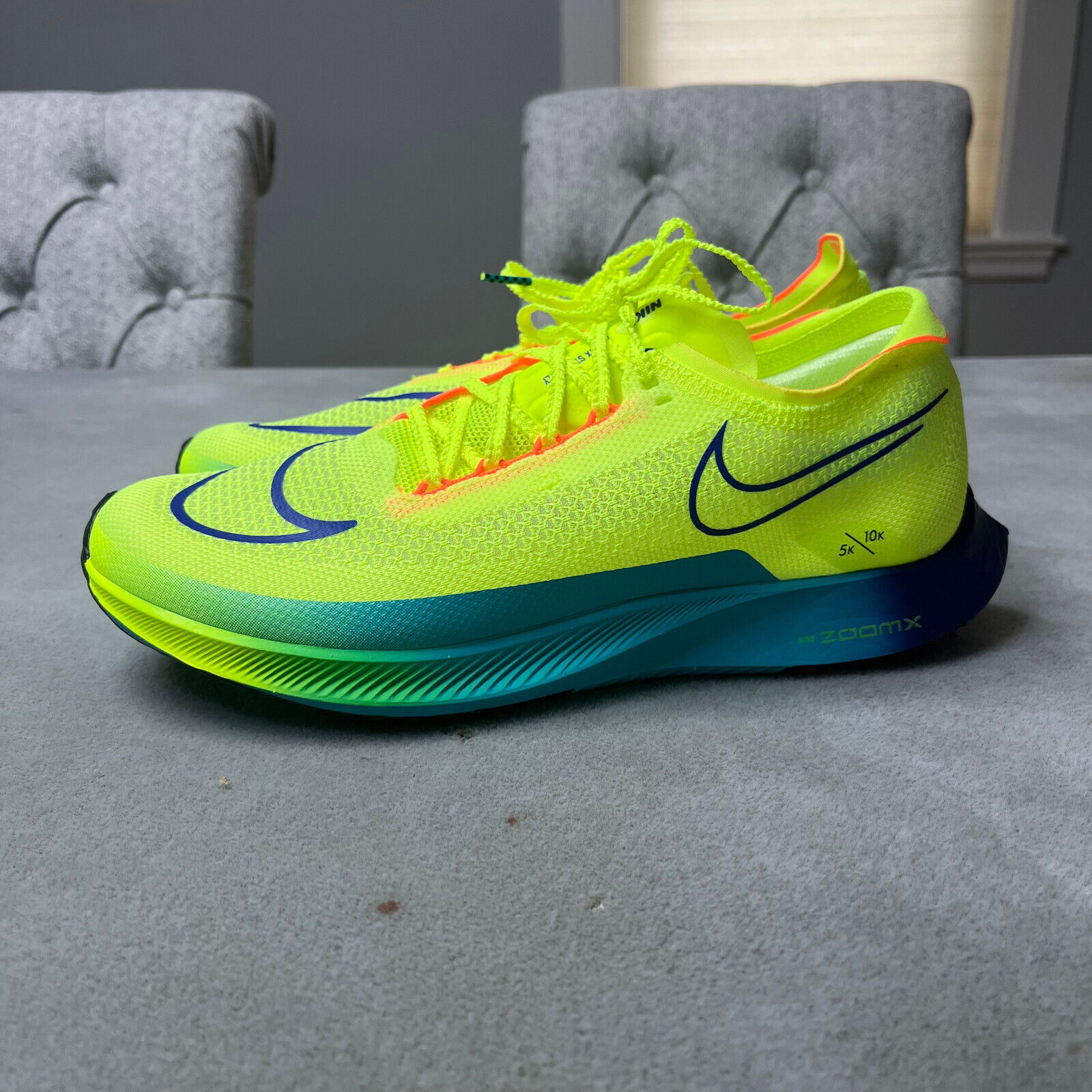 Nike ZoomX Streakfly 'Fast Pack' DJ6566-700 Men's Size 9.5 Nike ZoomX Streakfly 'Fast Pack' DJ6566-700 Men's Size 9.5