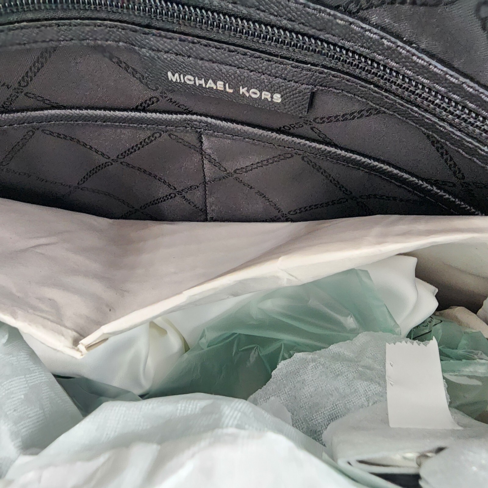 Michael Kors Jet Set Travel Saffiano Leather Tote Bag Womens L Black Zip Closure - Picture 15 of 19