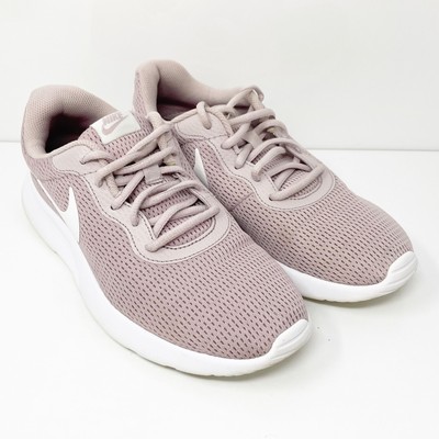 

Nike Womens Tanjun 812655-605 Розовые кроссовки для бега, размер 9, Розовый, Tanjun