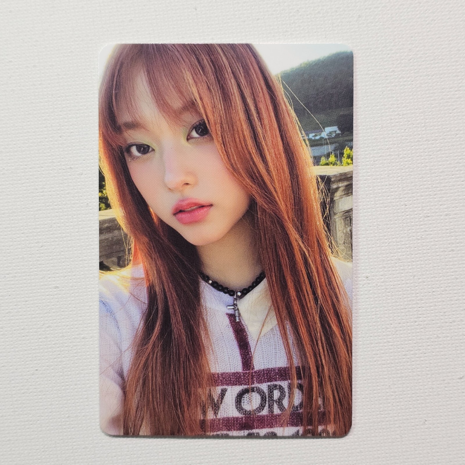 NewJeans HAERIN 1st Single 'OMG' [Message Card Ver