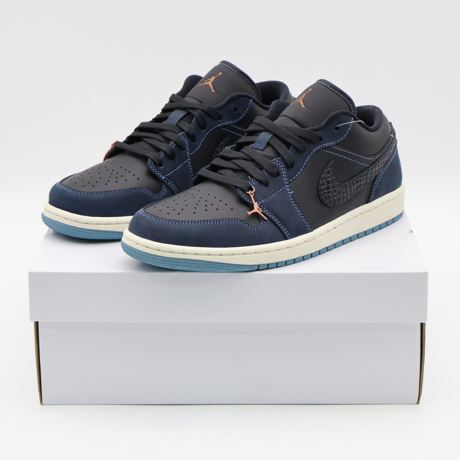 FJ5478-010 Nike Air Jordan 1 Low Navy Black Snakeskin Dark FJ5478-010 Nike Air Jordan 1 Low Navy Black Snakeskin Dark