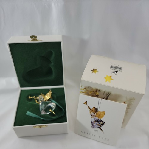 ラッピング・包装 SWAROVSKI CHRISTMAS ORNAMENT 2011 ラッピング・包装 SWAROVSKI CHRISTMAS ORNAMENT 2011