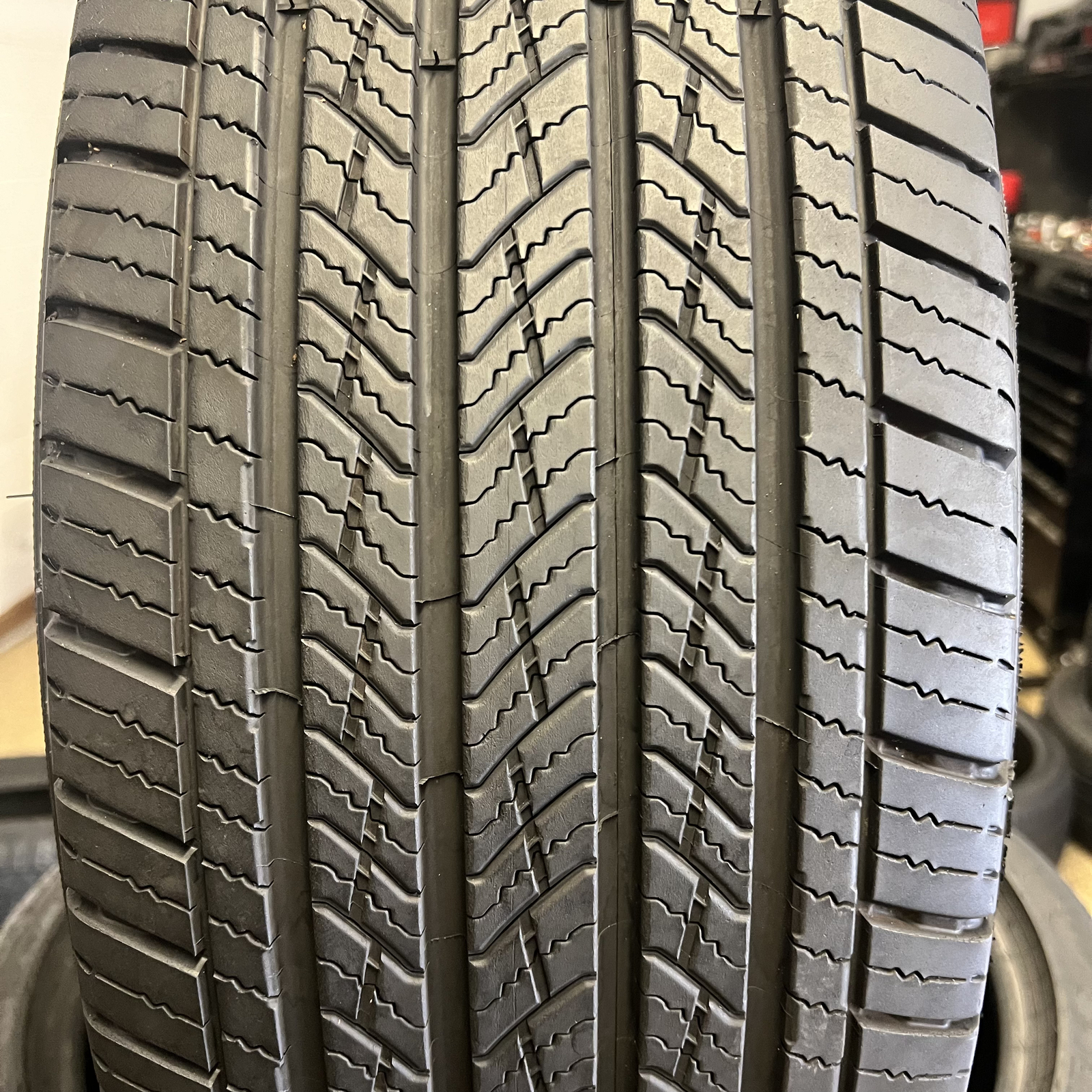 1 Tire LikeNEW Michelin Primacy LTX 265/65R18 265/65/18 114T No Patch