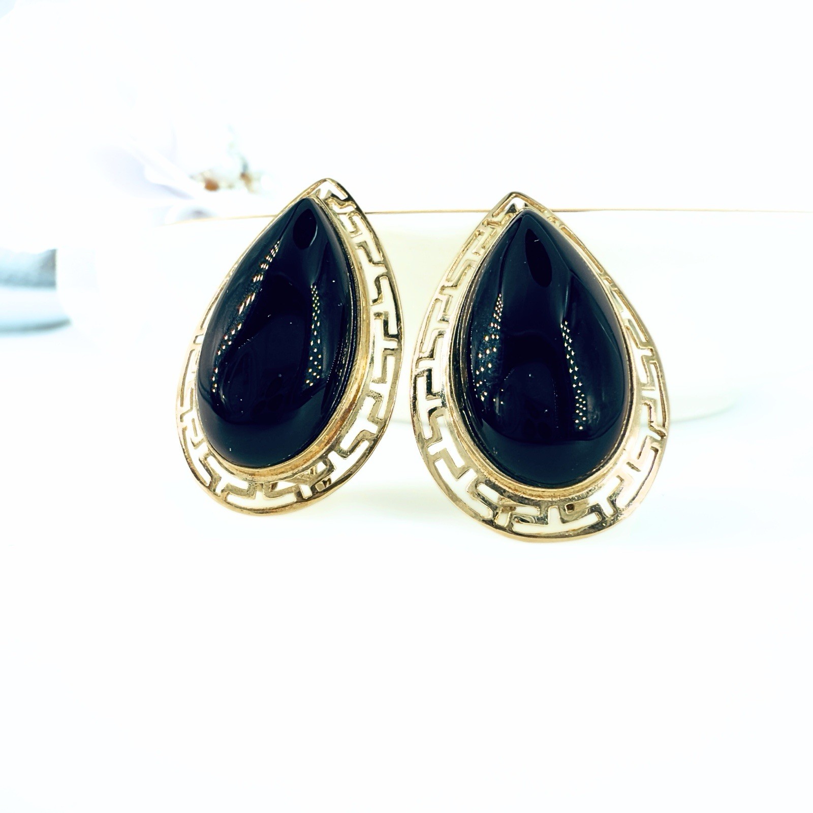 14k Yellow Gold Black Onyx Omega Back Earrings, Preowned - Picture 1 of 12