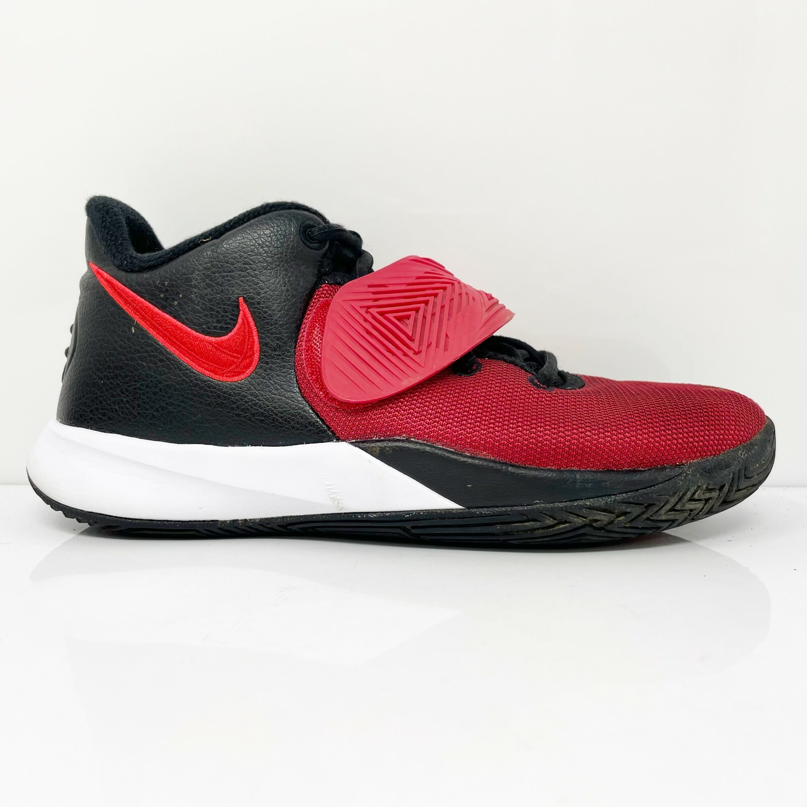 

Nike Boys Kyrie Flytrap III BQ5620-005 Красные баскетбольные кроссовки Кроссовки Размер 4,5 Y, Красный, Kyrie Flytrap III