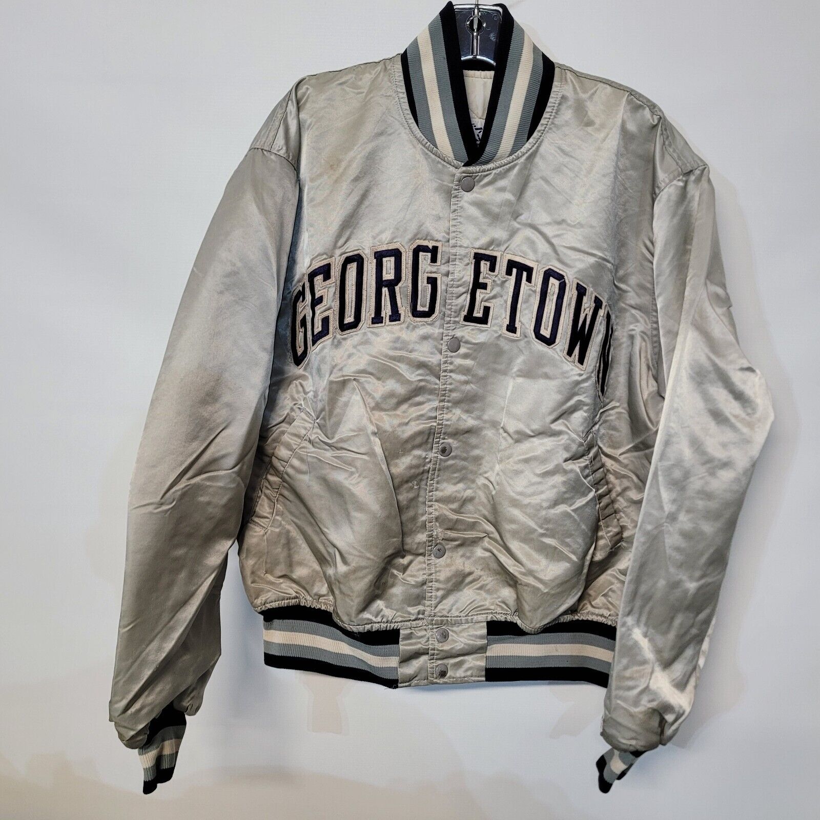 Rare Vintage 80s STARTER NCAA Georgetown Hoyas Silver Satin Rare Vintage 80s STARTER NCAA Georgetown Hoyas Silver Satin