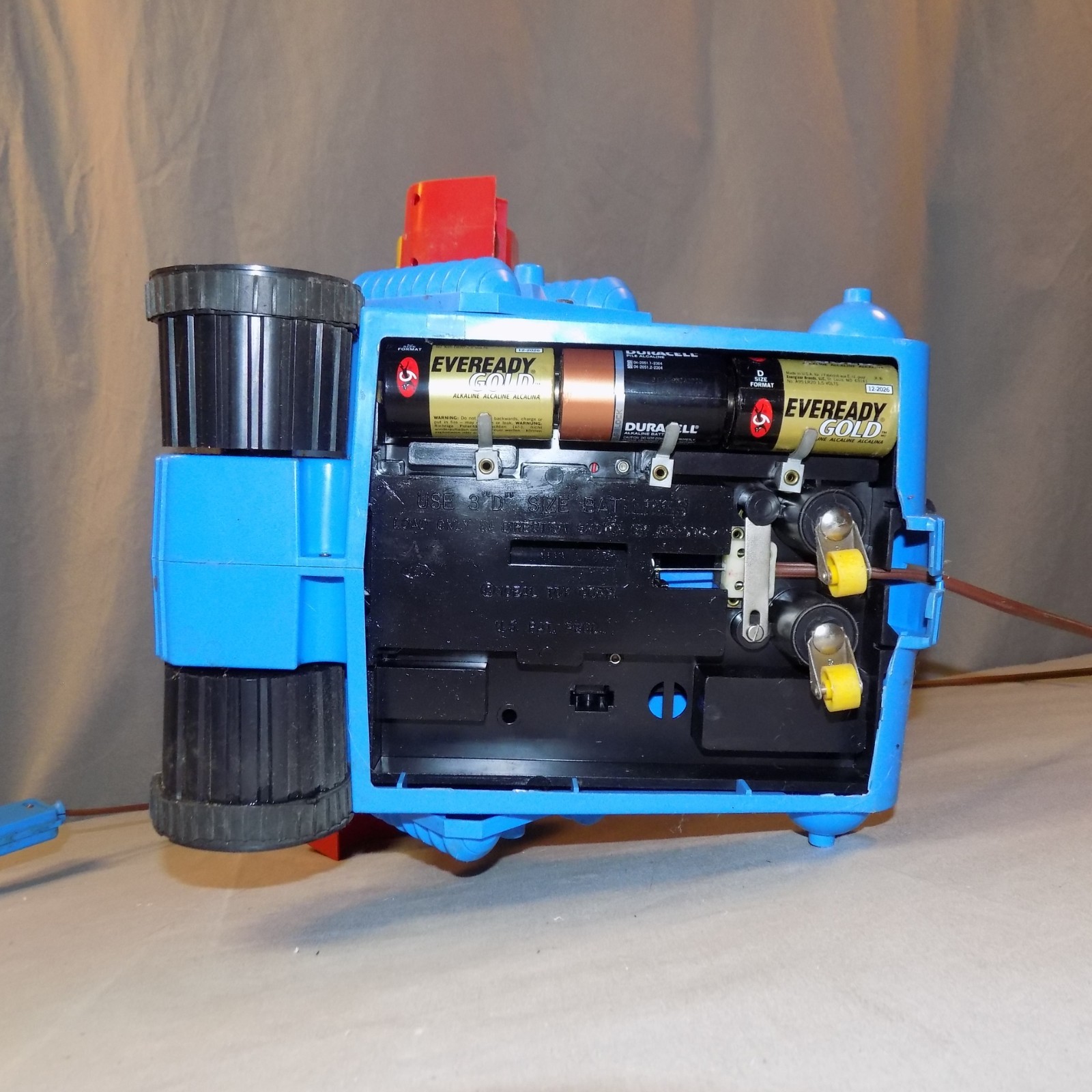 VINTAGE 1960s 1961 IDEAL BATTERY OPERATED TOY ROBOT COMMANDO FOR PARTS