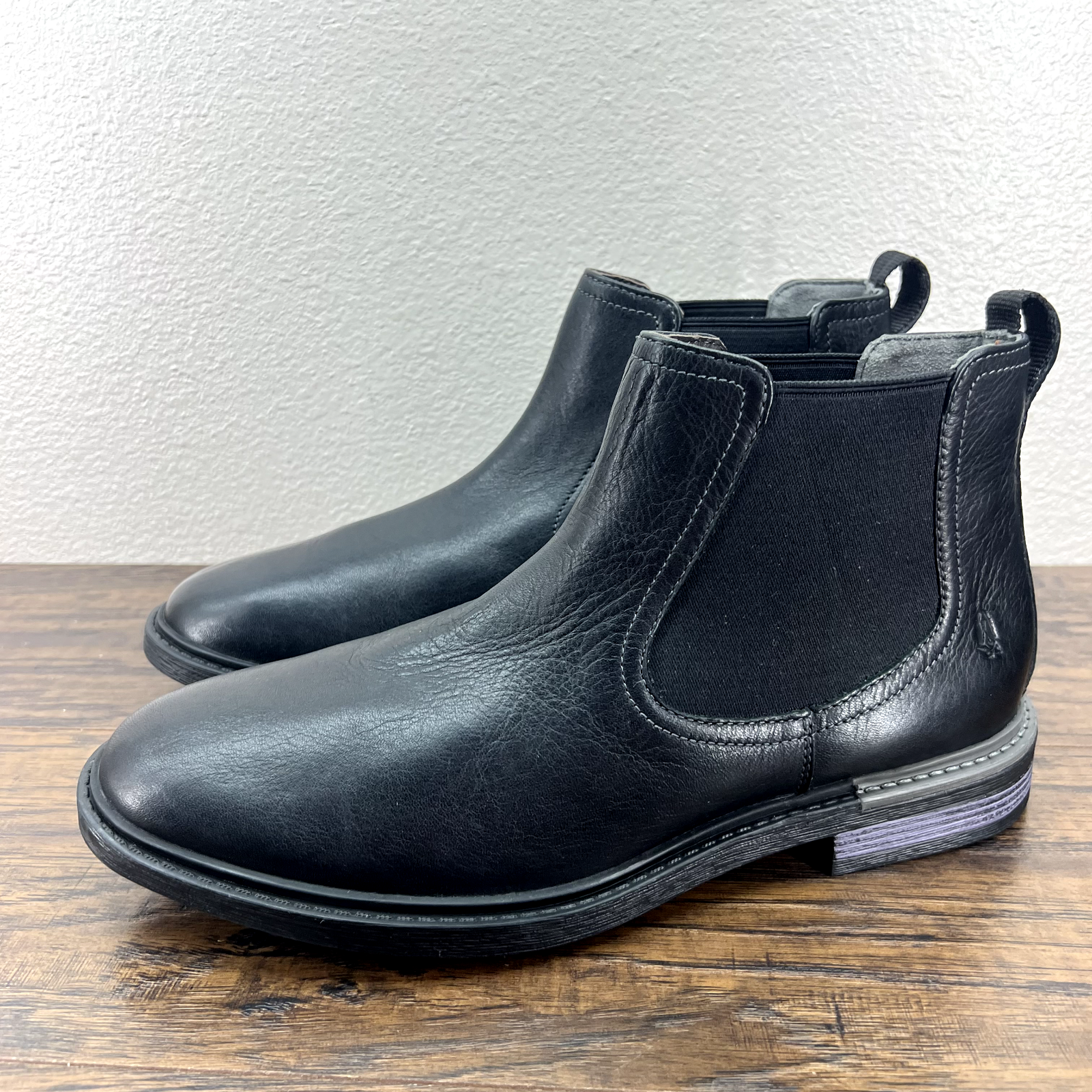 Size 9 Medium Moyen Black Leather Chelsea Slip On