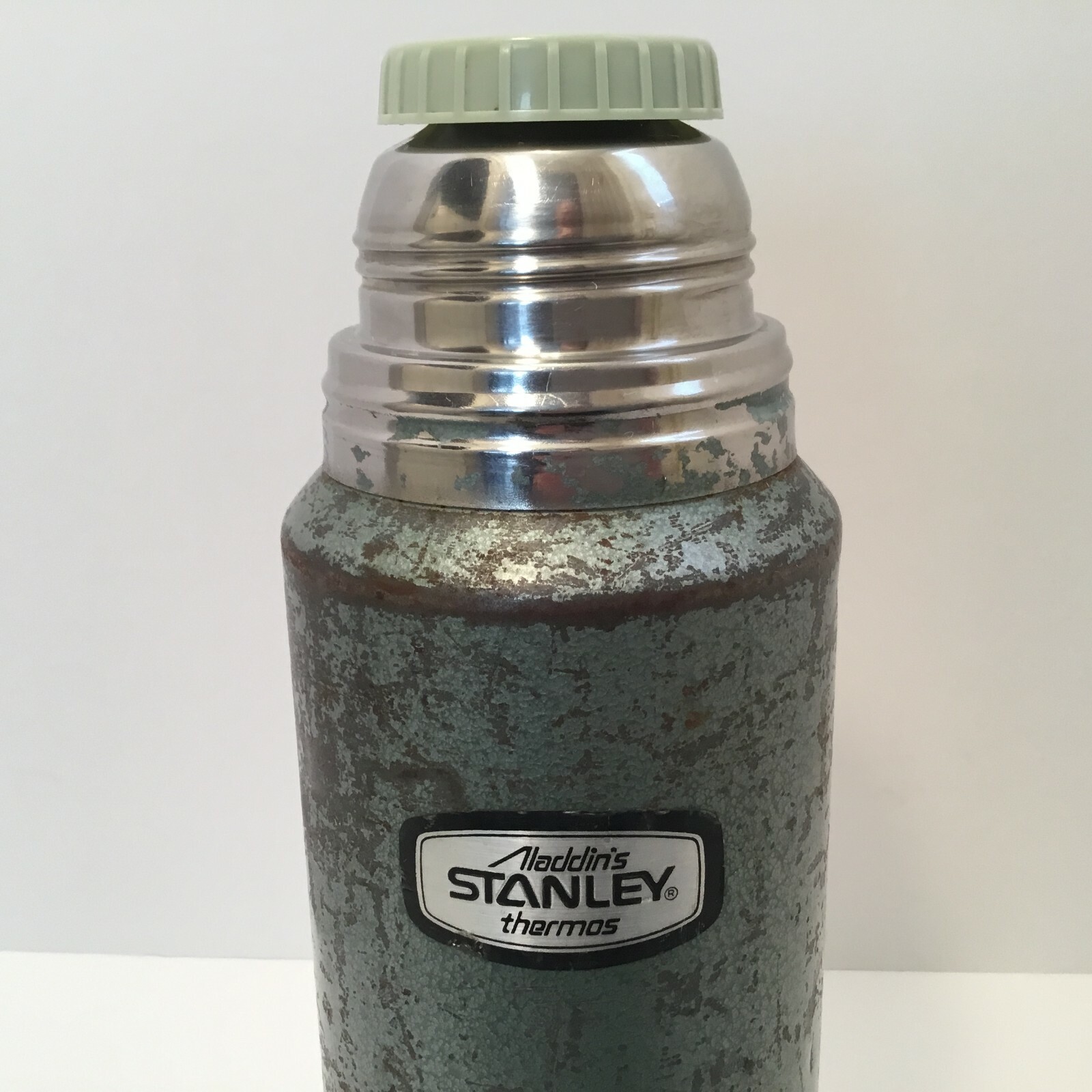 Aladdin Stanley Thermos A 944C One Quart 32 Oz  Vintage 1982