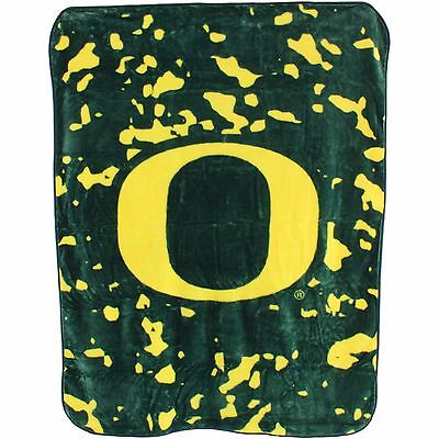 Oregon Ducks College Covers 63 x 86 Soft Raschel Plush Throw