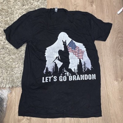 Brandon Camping Bigfoot Rock And Roll US Flag T-Shirt size large