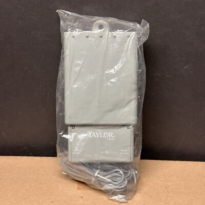 NEW Taylor 1441E-10 Digital  Thermometer (-20 to 120  ) Waterproof Recording