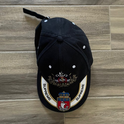 Supreme Crest Beanie Black