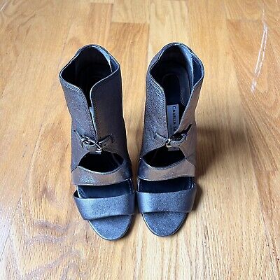 Camilla Skovgaard Glittering Gray Peep Toe Heels Womens Size 37.5 Limited Wear