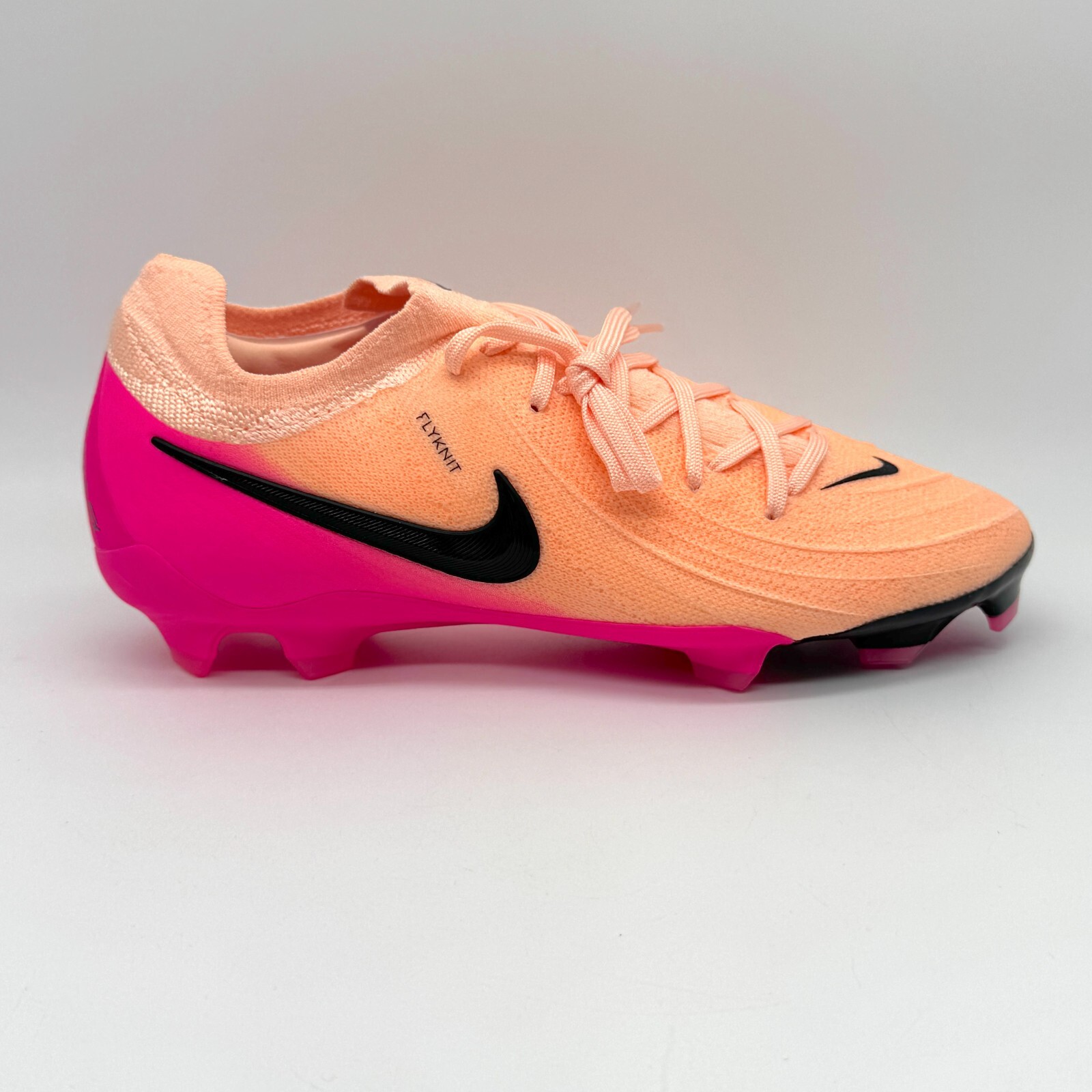 Nike Phantom GX II Pro Soccer FG Cleats Prism Sz 4 M / 5.5 W