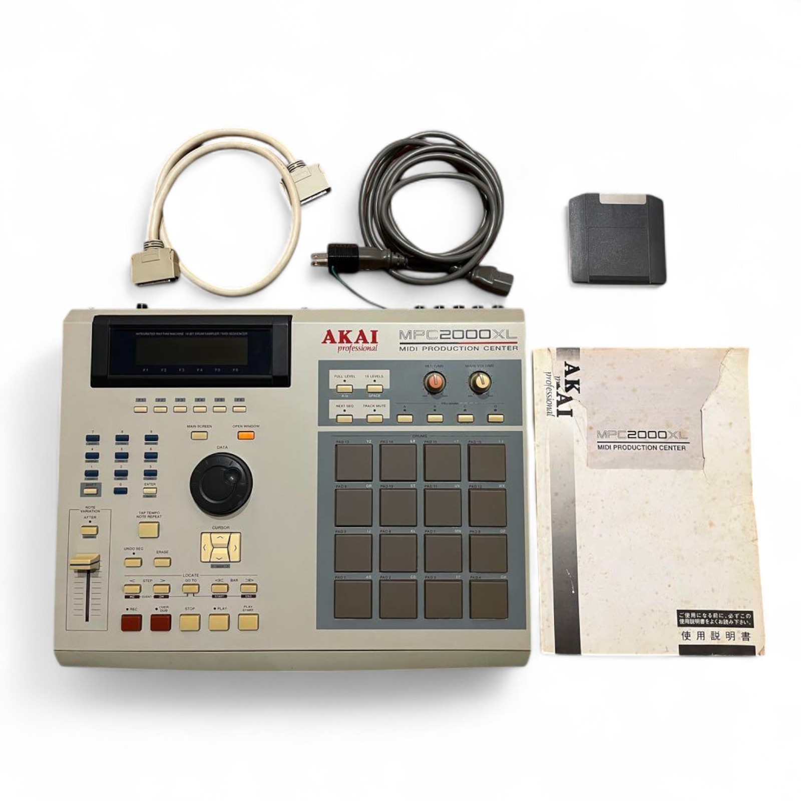 DJ機材 AKAI MPC2000XL AKAI MPC2000XL Sampler Sequencer with Manual Cables ZIP Disk
