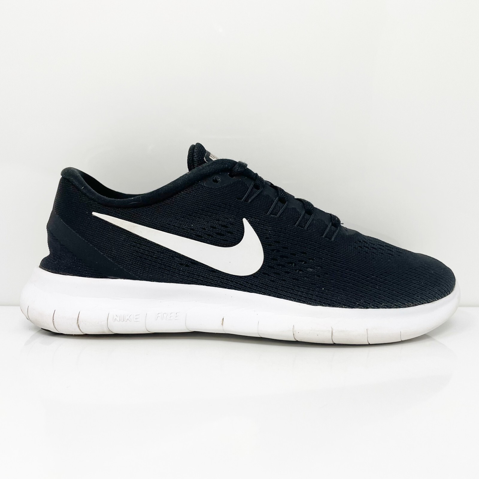 

Nike Womens Free RN 831509-001 Черные кроссовки для бега, размер 7, Черный, Free RN