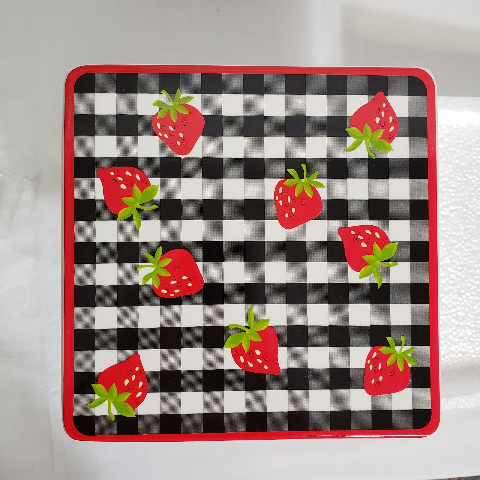 Ceramic Pedestal Cake Plate Strawberries Checkered Top 8 5/8