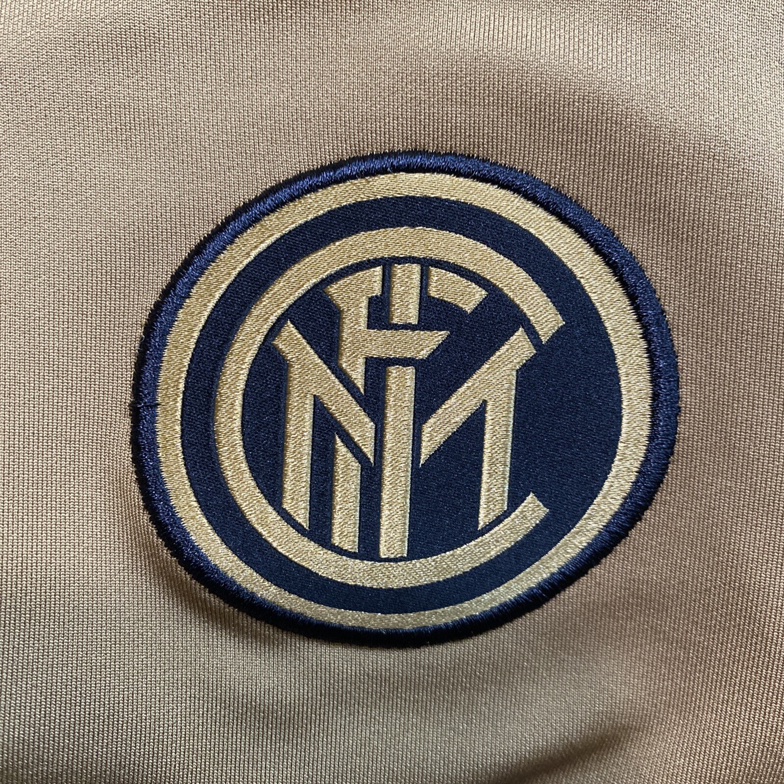 2019-2020 Nike Inter Milan Training Long Sleeve Gold Athletic Fit Shirt  Size L: купить с доставкой из США, цена 3 372 руб - (304497343669)