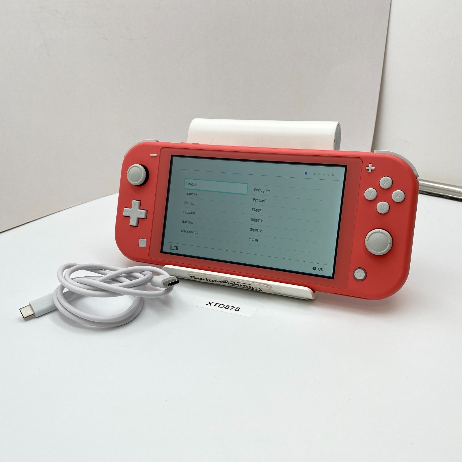 Nintendo Switch Lite - Game Console - Coral - Very Good
