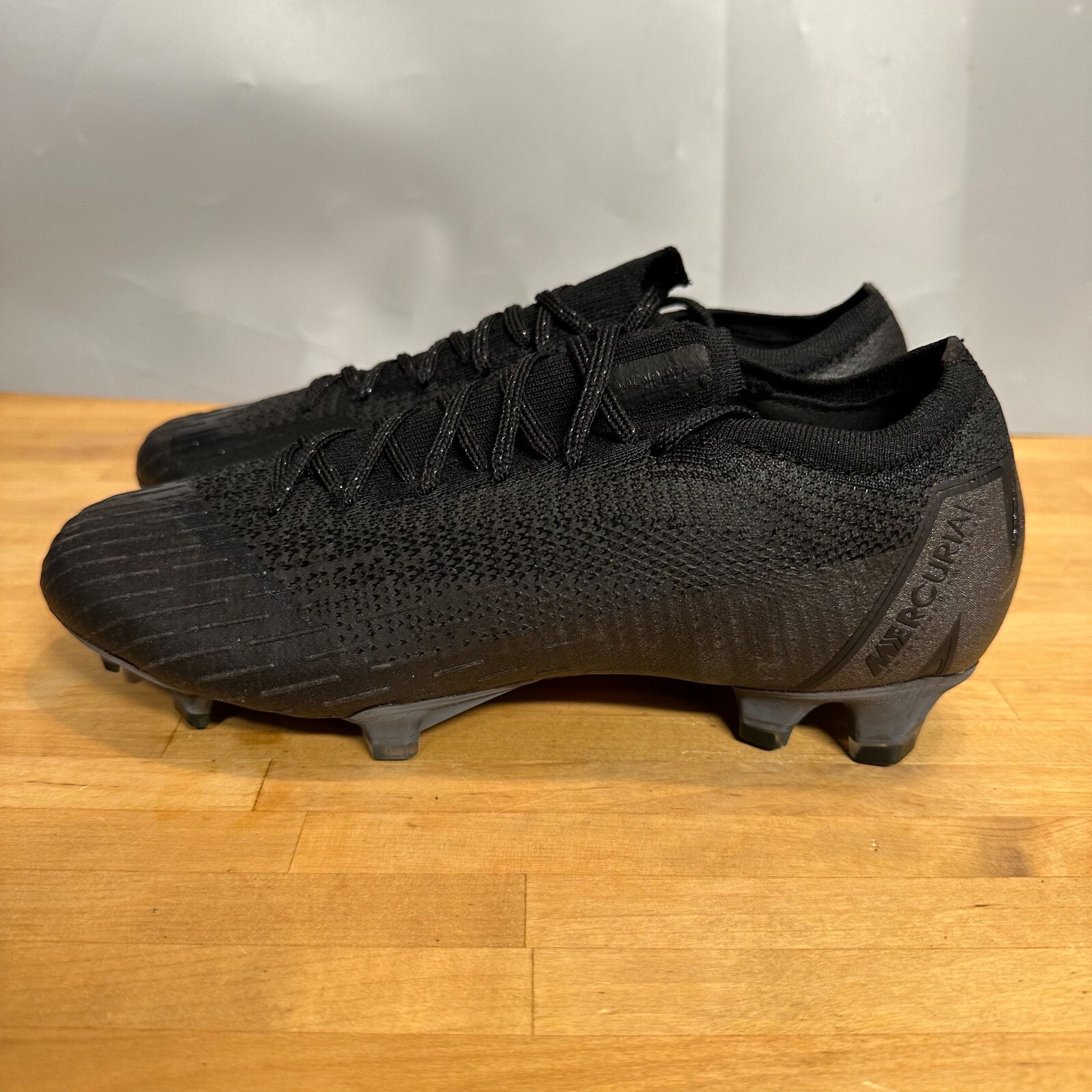 Nike Mercurial Vapor 12 Elite FG Triple Black Soccer Cleats Nike Mercurial Vapor 12 Elite FG Triple Black Soccer Cleats