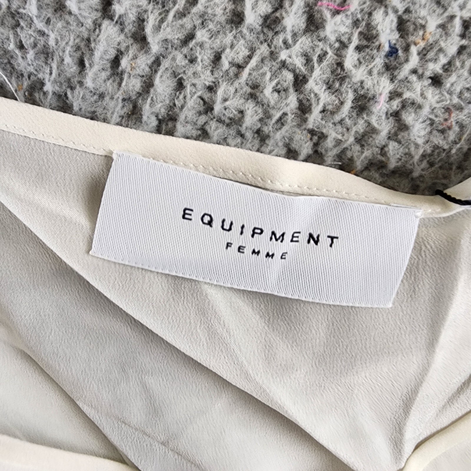 Equipment Femme Willow Silk Top Women's XS Nature White Adjustable Strap - Picture 9 of 15