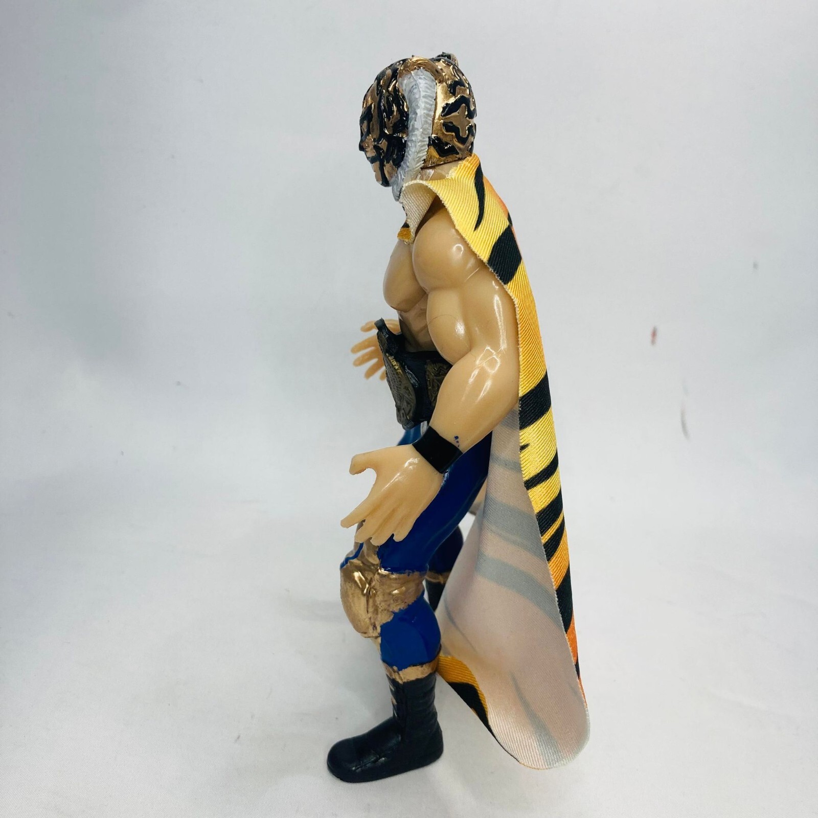 Tiger Mask タイガーマスク 7-Inch  Action Figure w Championship Belt  Legendary Wrestler