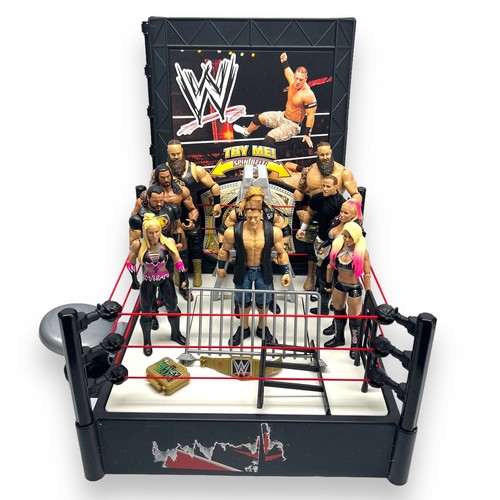 WWE MATTEL GXV80 Wrekkin Kickout Ring Playset With Ref Mode