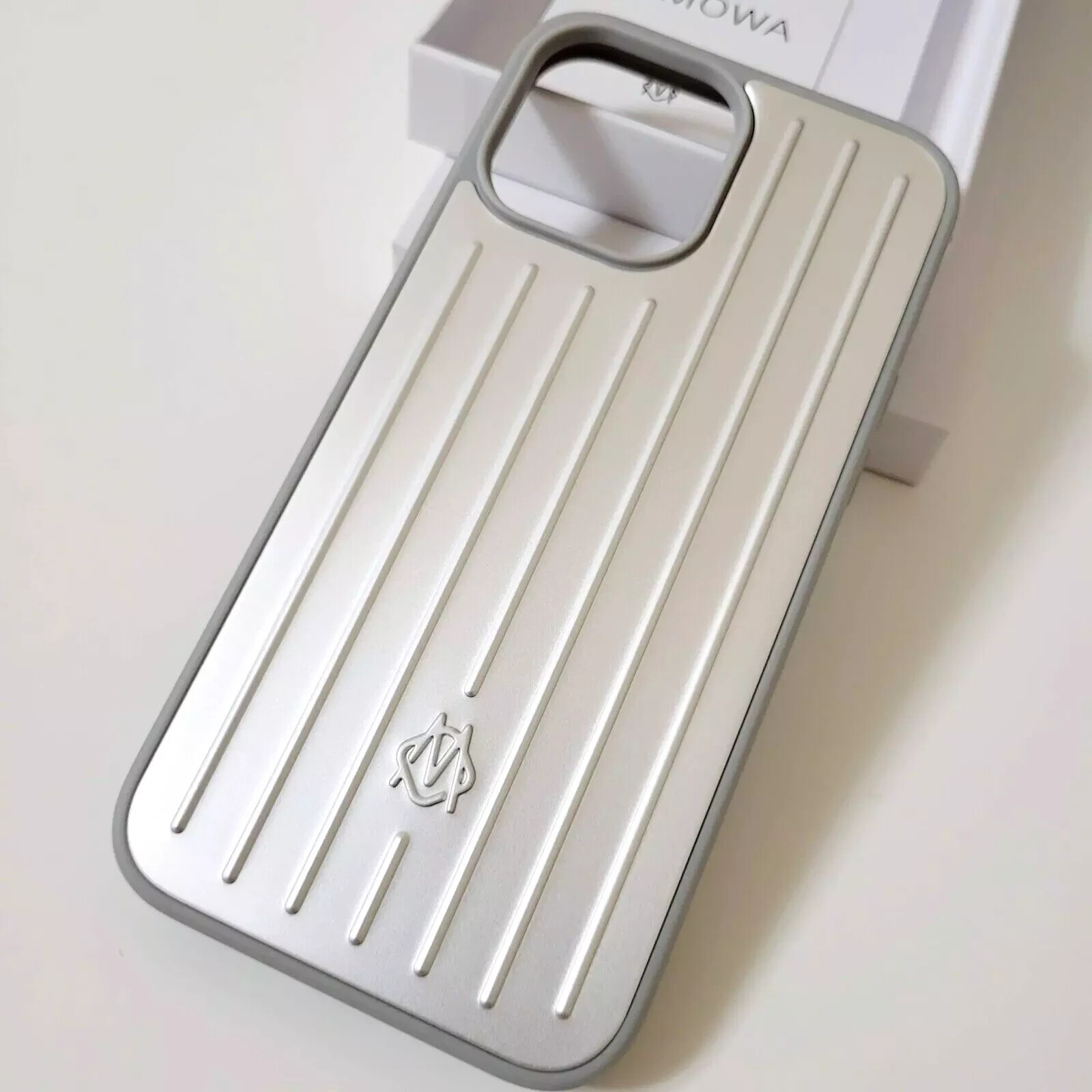 Rimowa Iphone Case Aluminum For 15 Pro Brand New (US SELLER Rimowa Iphone Case Aluminum For 15 Pro Brand New (US SELLER