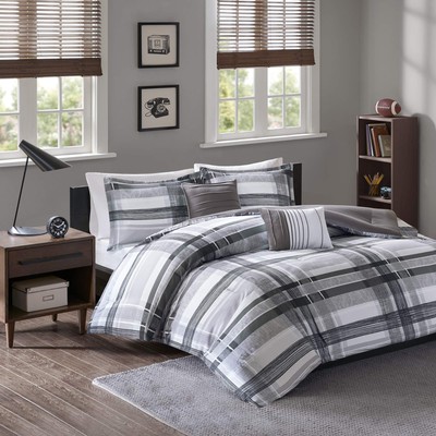 Intelligent Design Rudy Plaid Comforter Set Black and Grey Full Queen Bedding