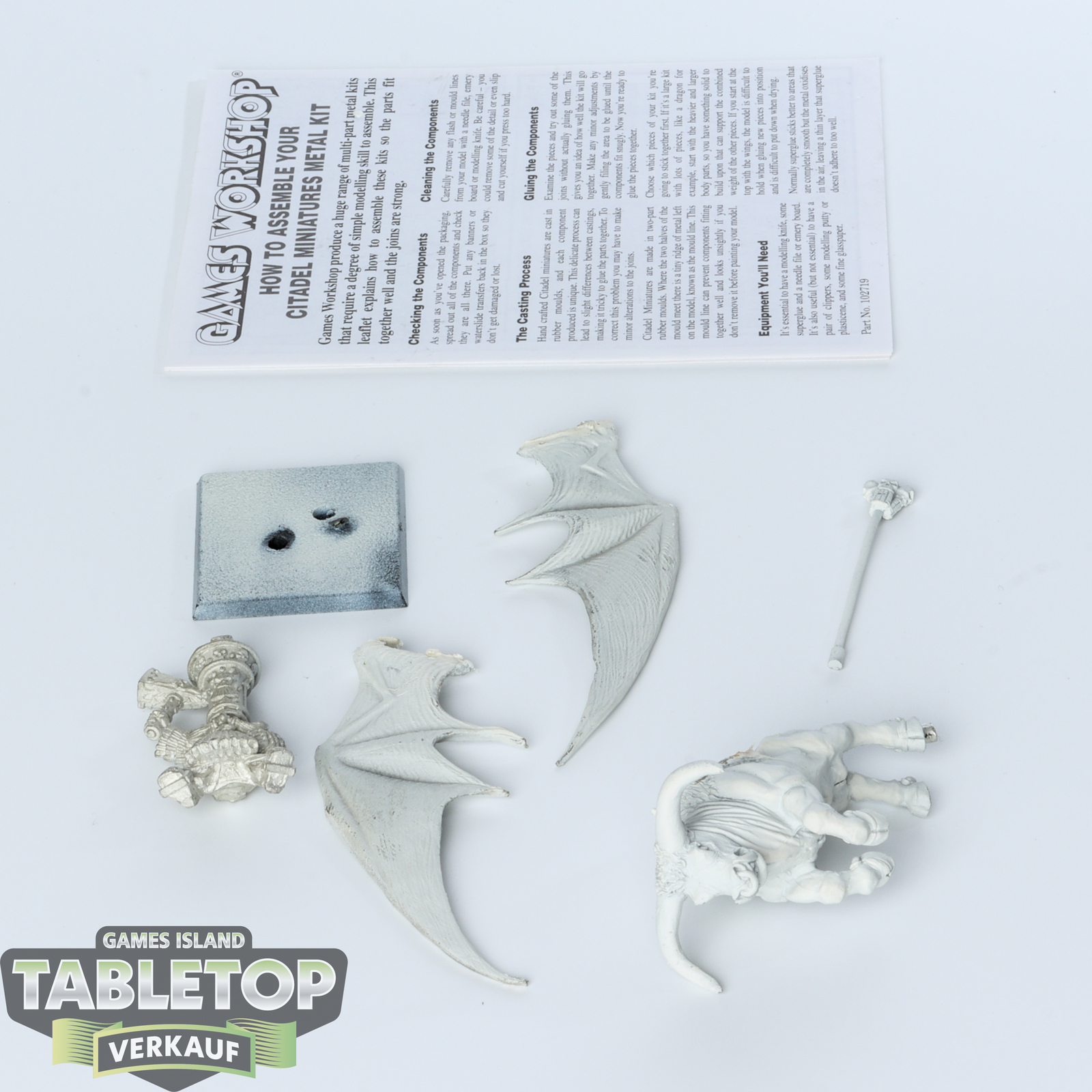 Chaos Dwarfs - Chaos Dwarf Lord on Great Taurus - teilweise bemalt