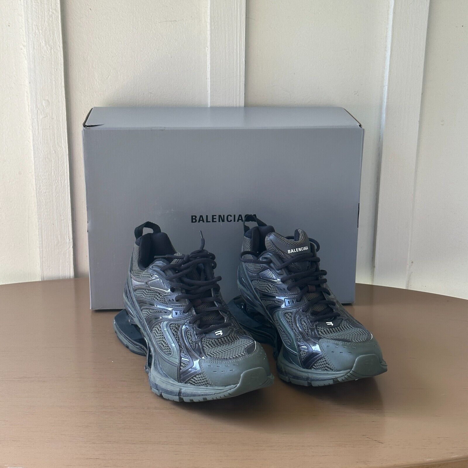 Pre-owned Balenciaga X-pander Green/black